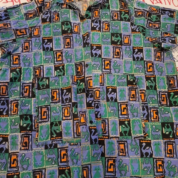 Women's Vintage Retro Button Shirt - Picture 2 of 7